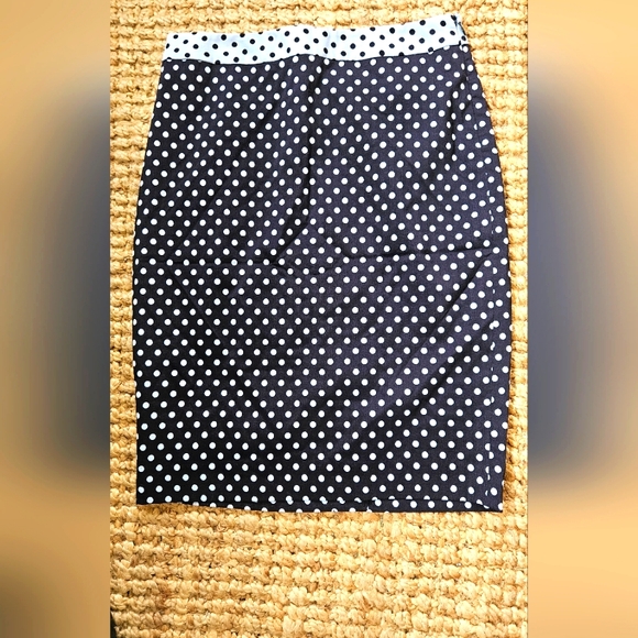 The Limited Dresses & Skirts - The‎ Limited blue polka dot pencil skirt NWT size 8
